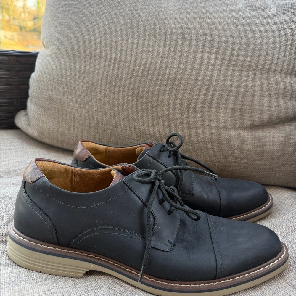 Florshiem Norwalk Cap Toe Oxfords Men's Black Leather Shoes Size 10